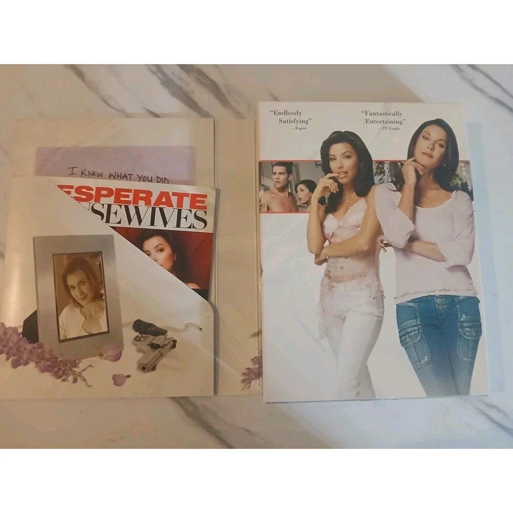 Desperate Housewives: The Complete First Season (DVD, 2005) - Picture 5 of 7